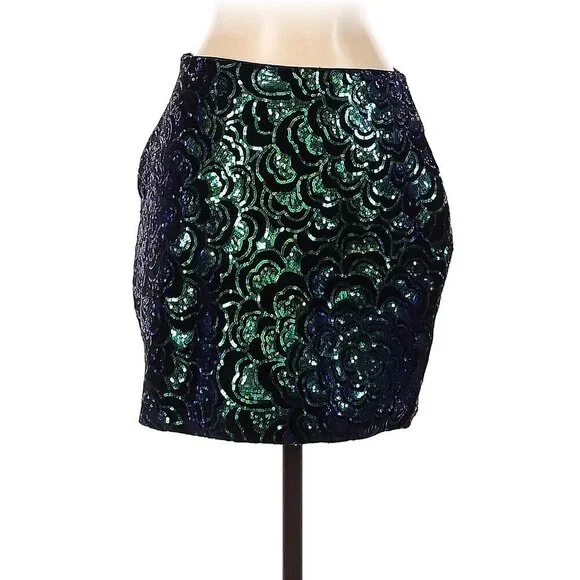 H&M Black Velvet Sequin Mermaid Mini Skirt Size Womens Small - Picture 2 of 4